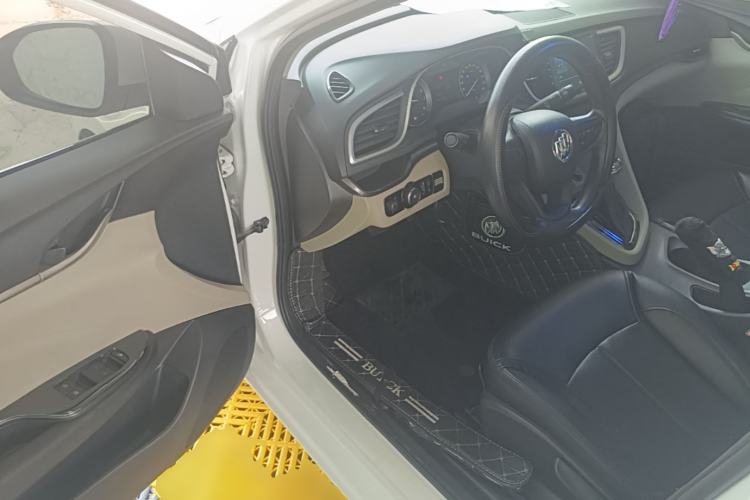 Used Buick GT 2019 15T Dual-Clutch Advanced Version China VI Standard Driver Seat