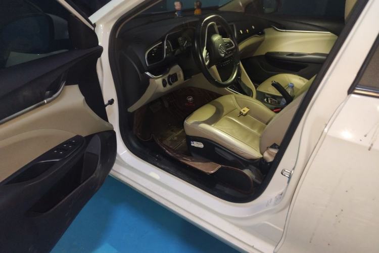 Used Buick GT 2019 15T Dual-Clutch Connected Elite Model China VI Driver Seat