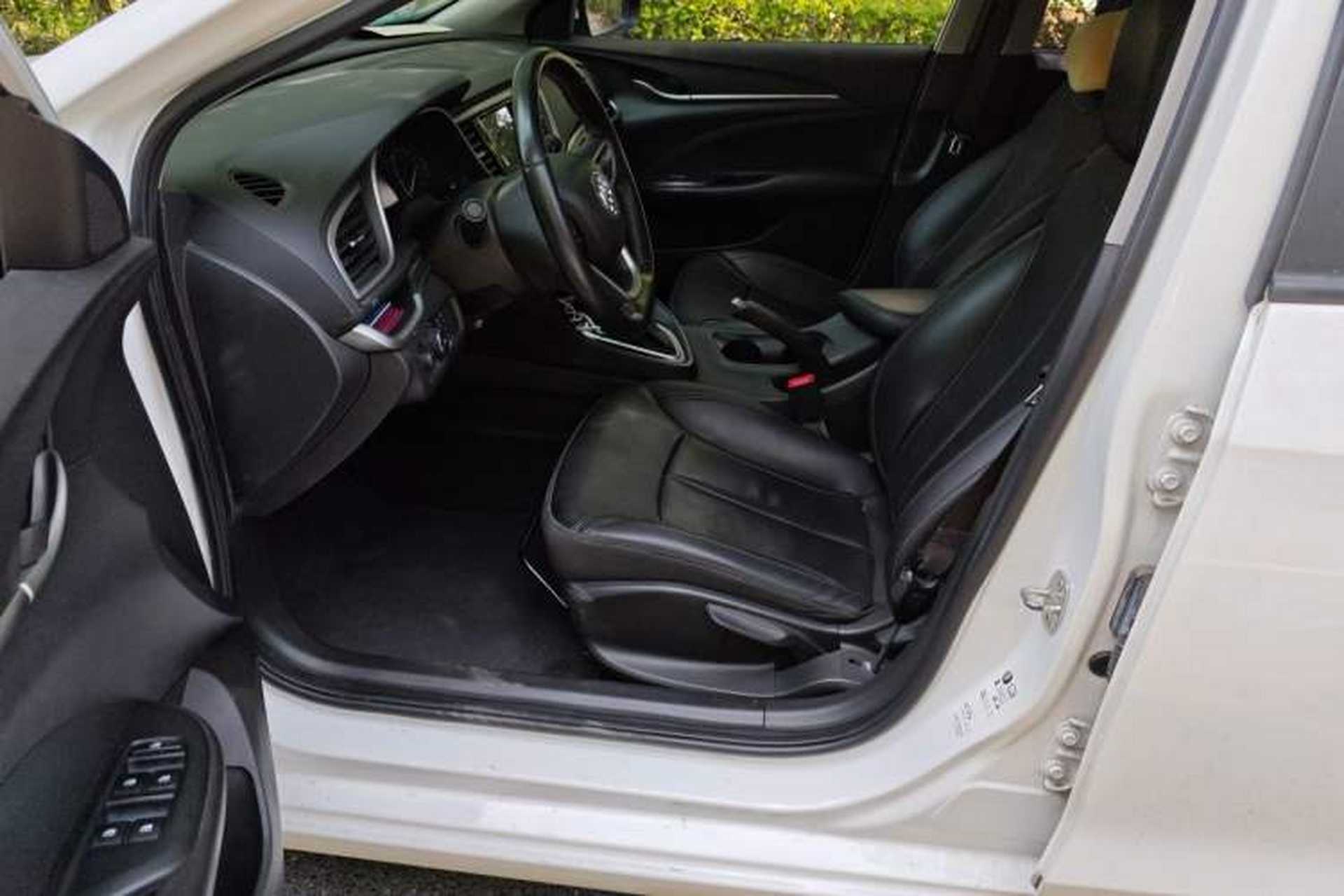 Used Buick GT 2019 18T Automatic Connected Elite Model China VI Standard Driver Seat