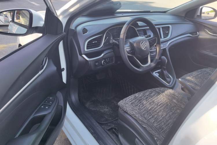 Used Buick GT 2019 18T Automatic Connected Elite Model China VI Standard Driver Seat