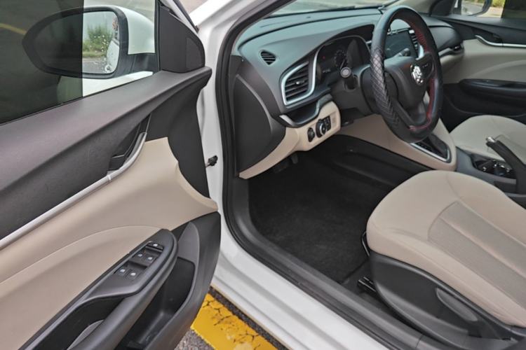 Used Buick GT 2019 15T Dual-Clutch Advanced Version China VI Standard Driver Seat