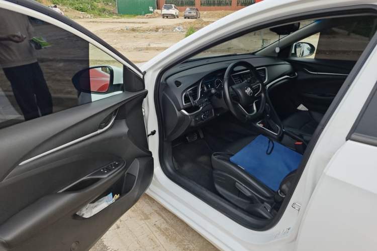Used Buick GT 2019 18T Automatic Connected Elite Model China VI Standard Driver Seat