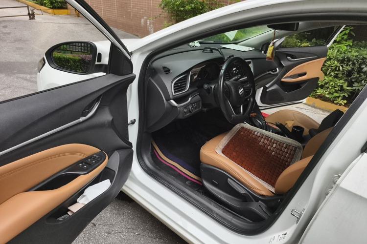 Used Buick GT 2019 18T Automatic Connected Flagship Version China V Standard Driver Seat