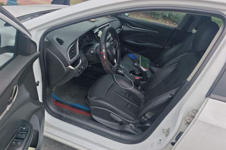 Used Buick GT 2019 18T Automatic Connected Elite Model China VI Standard Driver Seat