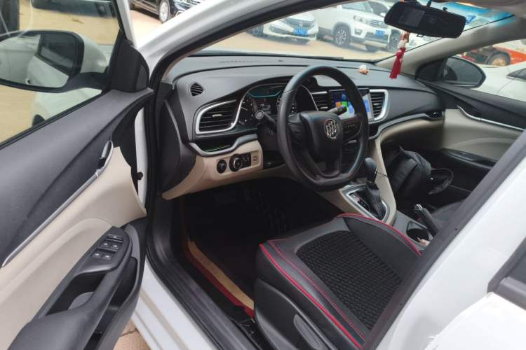 Used Buick GT 2019 15T Dual-Clutch Advanced Version China VI Standard Driver Seat