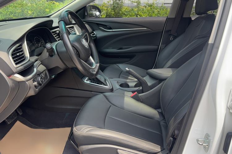 Used Buick GT 2019 18T Automatic Connected Elite Model China VI Standard Driver Seat