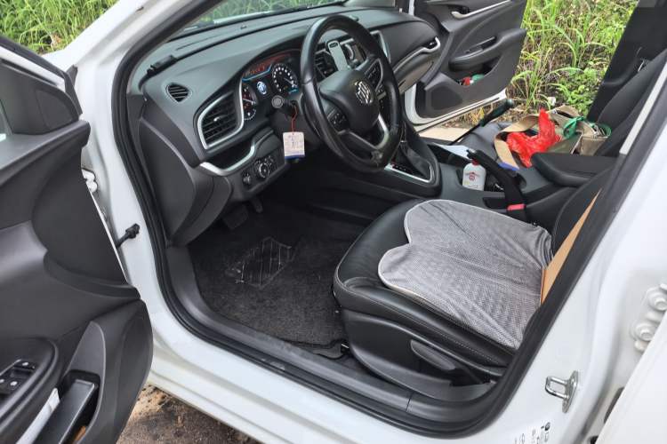 Used Buick GT 2019 18T Automatic Connected Elite Model China VI Standard Driver Seat