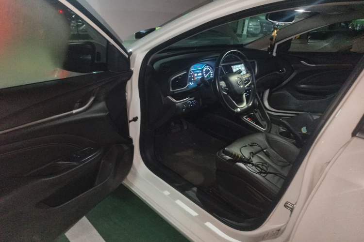 Used Buick GT 2019 18T Automatic Connected Elite Model China V Standard Driver Seat
