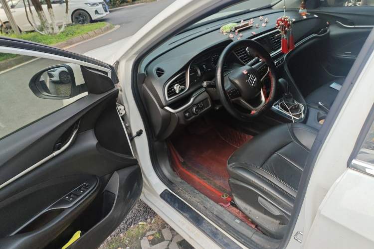Used Buick GT 2019 18T Automatic Connected Elite Model China V Standard Driver Seat