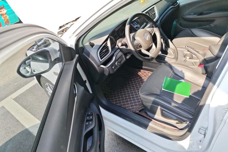 Used Buick GT 2019 18T Automatic Connected Elite Model China VI Standard Driver Seat