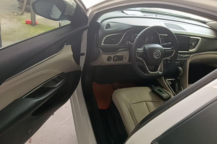 Used Buick GT 2019 15T Dual-Clutch Connected Elite Model China VI Driver Seat