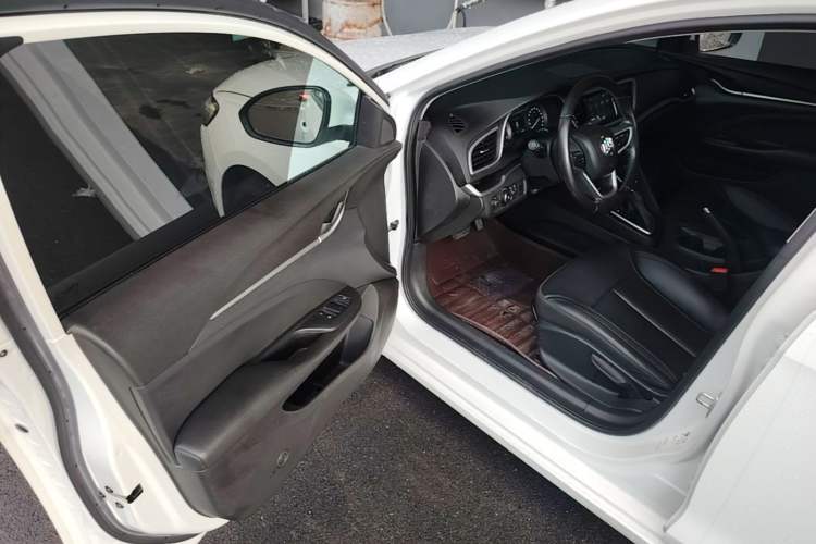 Used Buick GT 2019 18T Automatic Connected Elite Model China VI Standard Driver Seat
