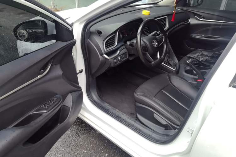 Used Buick GT 2019 18T Automatic Connected Elite Model China VI Standard Driver Seat