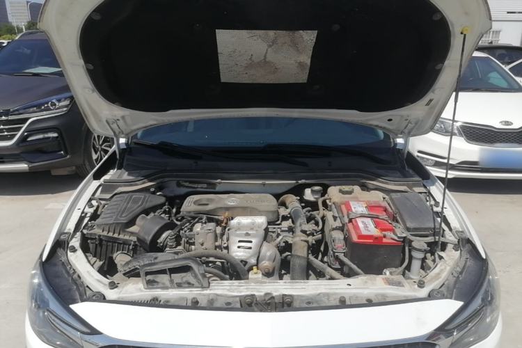 Used Buick GT 2019 15T Dual-Clutch Connected Elite Model China VI Engine Bay