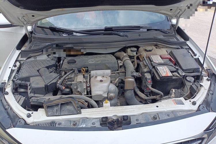 Used Buick GT 2019 18T Automatic Connected Elite Model China VI Standard Engine Bay