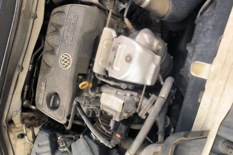Used Buick GT 2019 18T Automatic Connected Elite Model China VI Standard Engine Bay