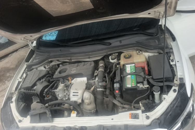 Used Buick GT 2019 15T Dual-Clutch Connected Elite Model China VI Engine Bay
