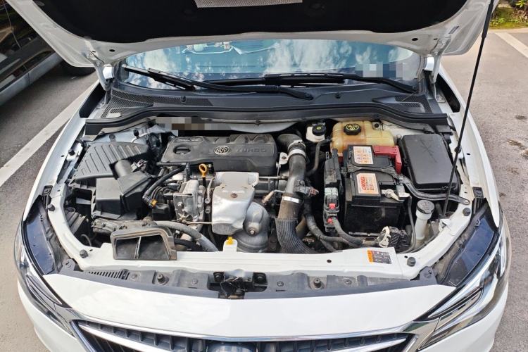 Used Buick GT 2019 18T Automatic Connected Elite Model China VI Standard Engine Bay