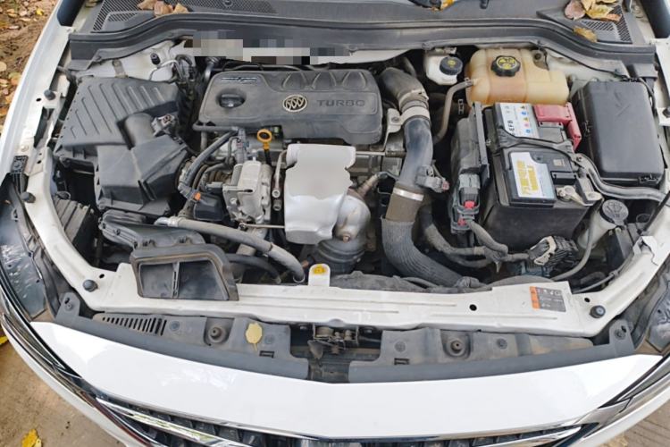 Used Buick GT 2019 18T Automatic Connected Elite Model China VI Standard Engine Bay