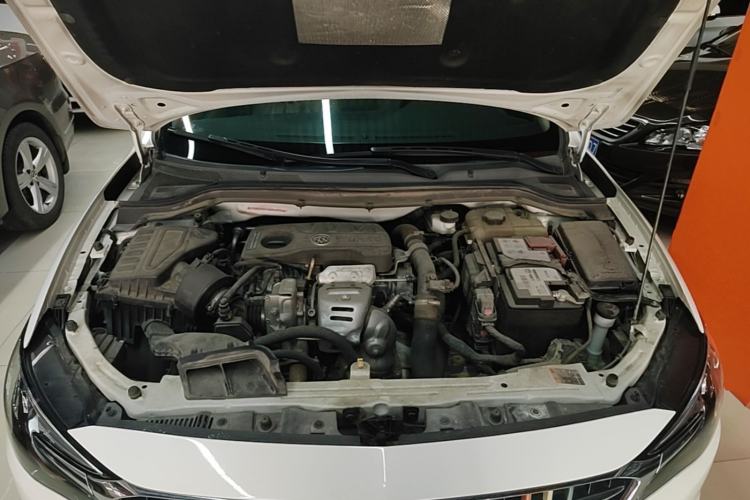Used Buick GT 2019 15T Dual-Clutch Connected Elite Model China VI Engine Bay