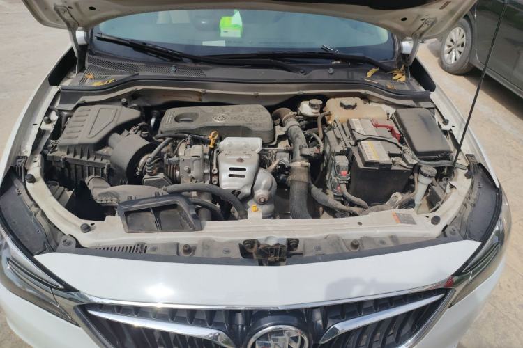 Used Buick GT 2019 15T Dual-Clutch Connected Elite Model China VI Engine Bay