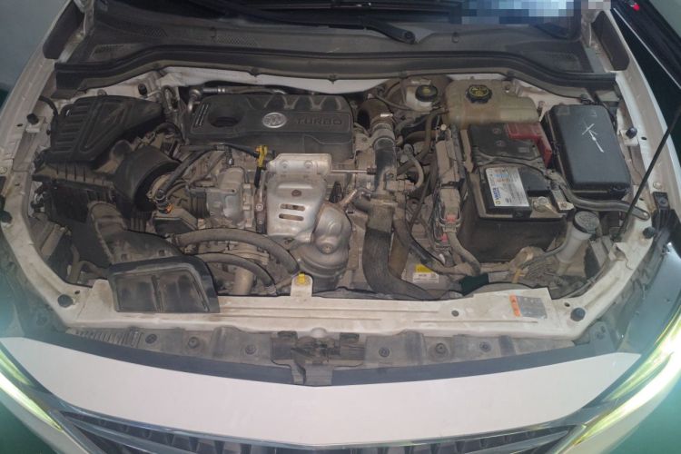 Used Buick GT 2019 15T Dual-Clutch Connected Elite Model China VI Engine Bay