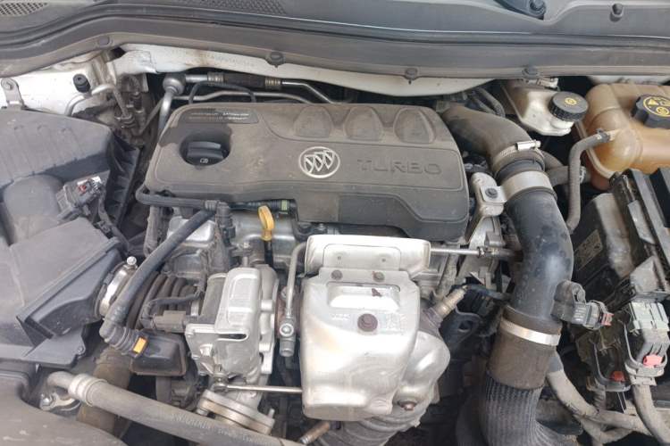 Used Buick GT 2019 18T Automatic Connected Flagship Version China VI Standard Engine Bay