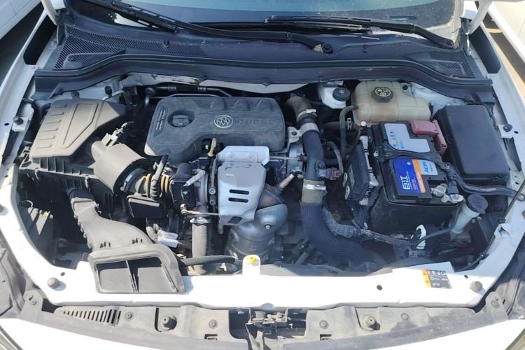 Used Buick GT 2019 15T Dual-Clutch Connected Elite Version China V Standard Engine Bay