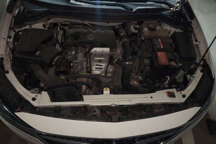 Used Buick GT 2019 15T Dual-Clutch Advanced Version China VI Standard Engine Bay