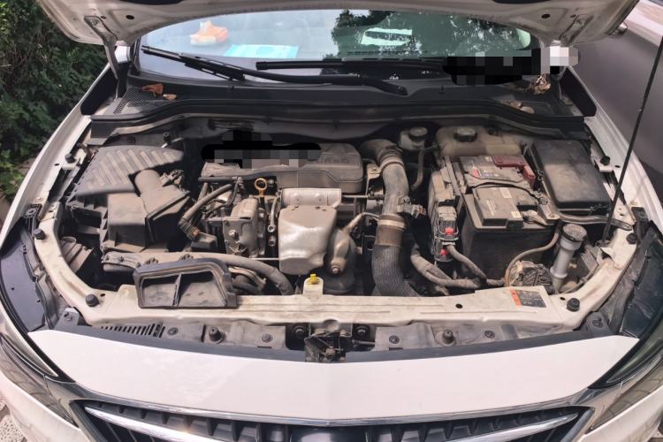 Used Buick GT 2019 18T Automatic Connected Elite Model China VI Standard Engine Bay
