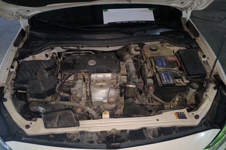 Used Buick GT 2019 18T Automatic Connected Elite Model China VI Standard Engine Bay