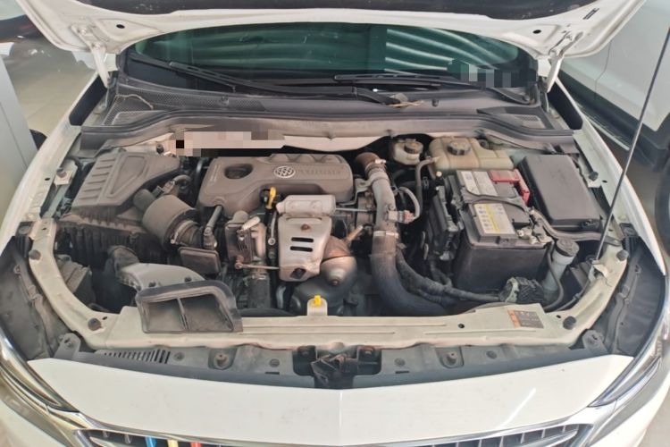 Used Buick GT 2019 15T Dual-Clutch Connected Elite Version China V Standard Engine Bay