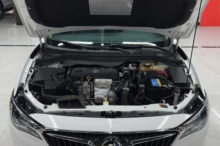 Used Buick GT 2019 18T Automatic Connected Elite Model China VI Standard Engine Bay