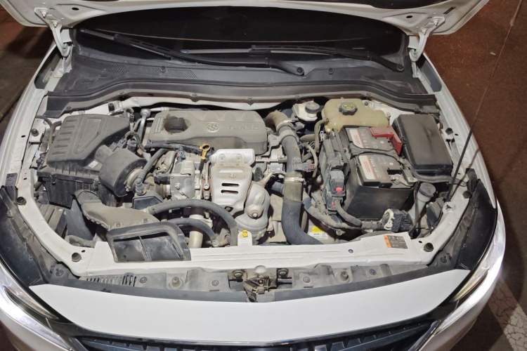 Used Buick GT 2019 15T Dual-Clutch Connected Elite Model China VI Engine Bay