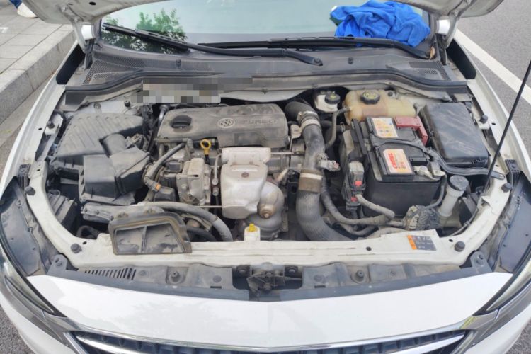 Used Buick GT 2019 18T Automatic Connected Elite Model China VI Standard Engine Bay