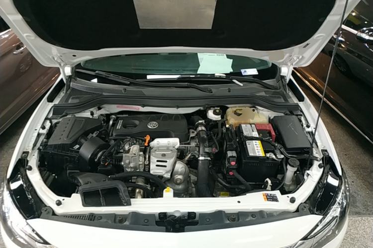 Used Buick GT 2019 15T Dual-Clutch Connected Elite Model China VI Engine Bay