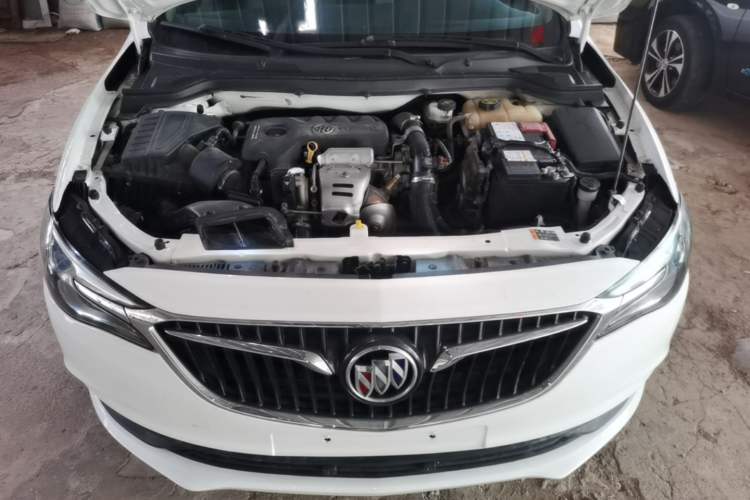 Used Buick GT 2019 15T Dual-Clutch Connected Elite Version China V Standard Engine Bay