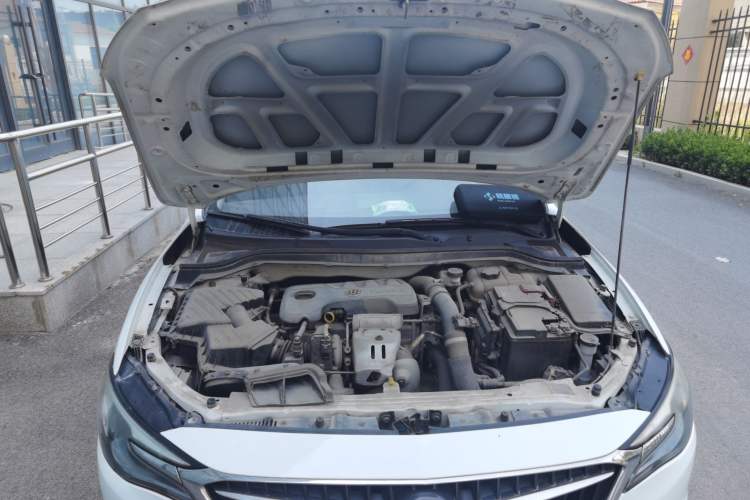 Used Buick GT 2019 18T Automatic Connected Elite Model China V Standard Engine Bay
