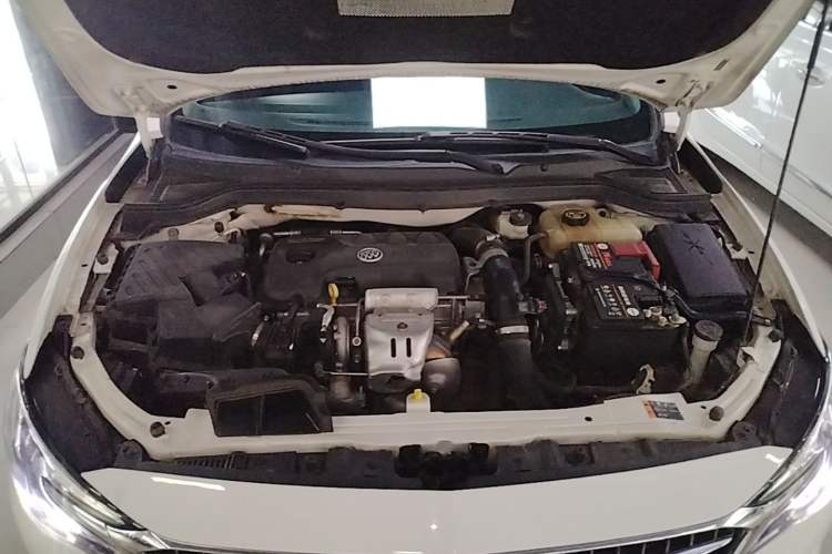 Used Buick GT 2019 18T Automatic Connected Elite Model China V Standard Engine Bay