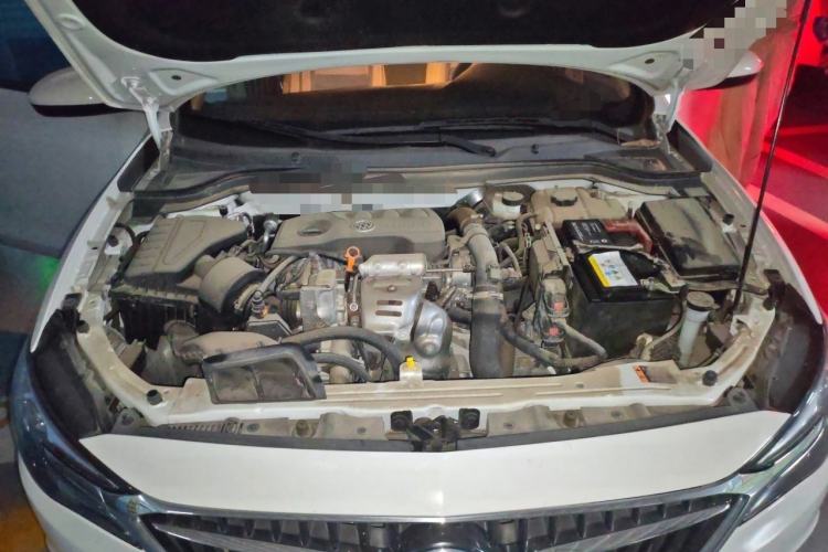 Used Buick GT 2019 15T Dual-Clutch Advanced Version China VI Standard Engine Bay
