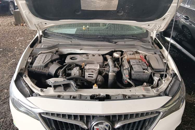 Used Buick GT 2019 15T Dual-Clutch Connected Elite Model China VI Engine Bay