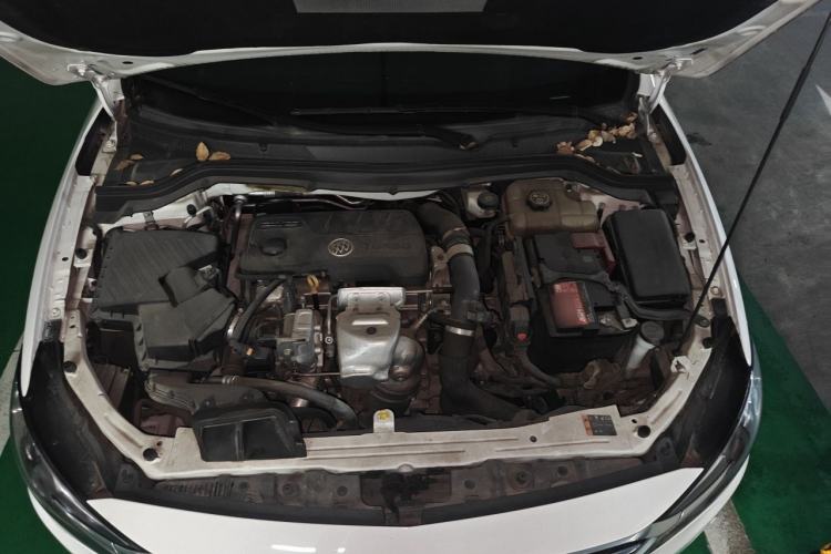 Used Buick GT 2019 18T Automatic Connected Elite Model China VI Standard Engine Bay