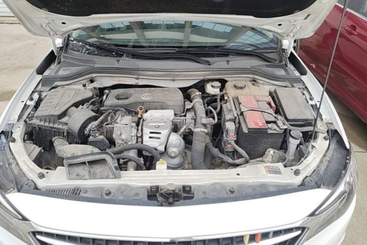 Used Buick GT 2019 15T Dual-Clutch Connected Elite Model China VI Engine Bay