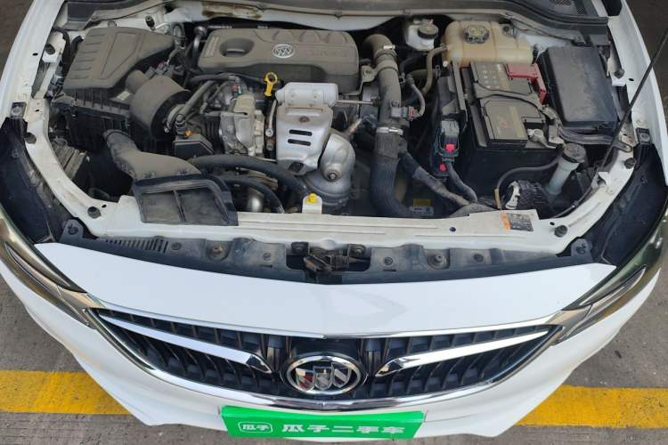 Used Buick GT 2019 15T Dual-Clutch Connected Elite Model China VI Engine Bay