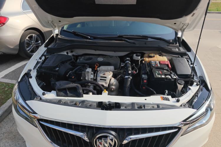 Used Buick GT 2019 15T Dual-Clutch Connected Elite Model China VI Engine Bay