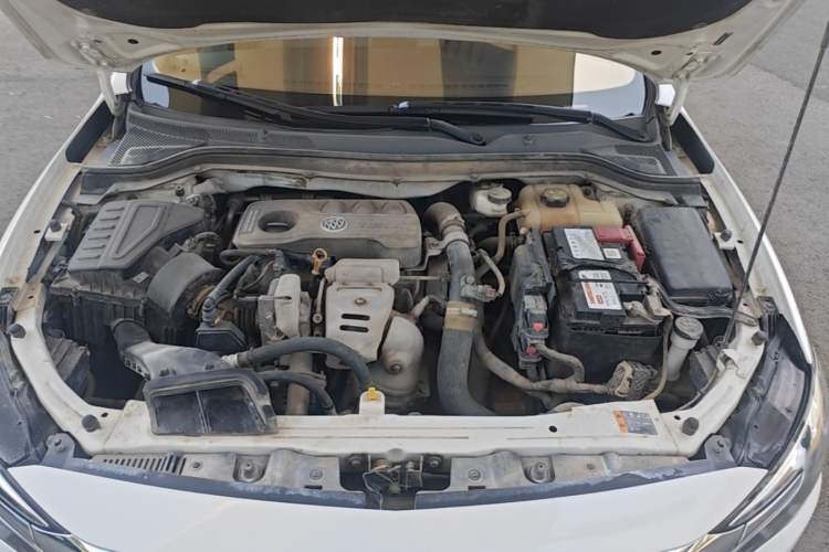 Used Buick GT 2019 15T Dual-Clutch Connected Elite Model China VI Engine Bay