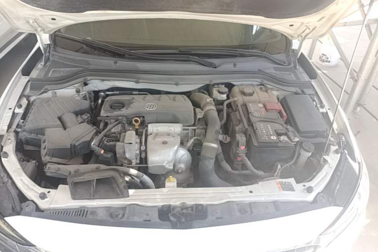 Used Buick GT 2019 18T Automatic Connected Elite Model China VI Standard Engine Bay
