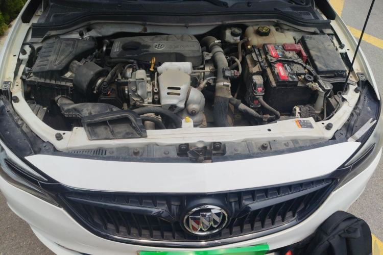 Used Buick GT 2019 15T Dual-Clutch Connected Elite Model China VI Engine Bay