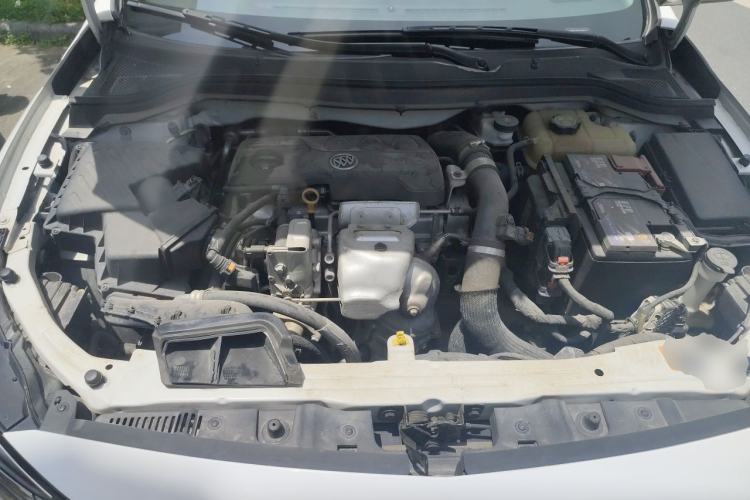 Used Buick GT 2019 18T Automatic Connected Elite Model China VI Standard Engine Bay
