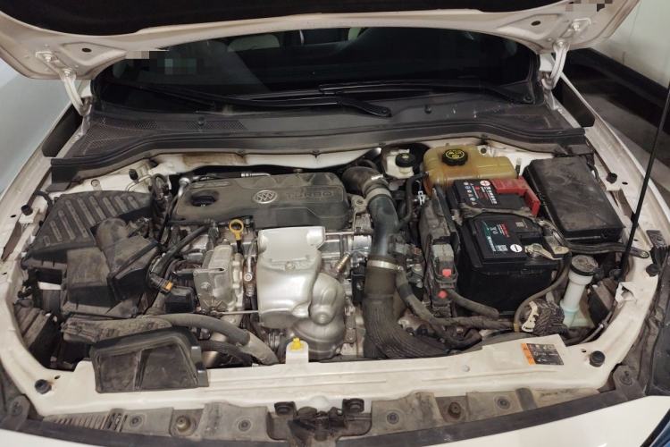 Used Buick GT 2019 18T Automatic Connected Elite Model China VI Standard Engine Bay